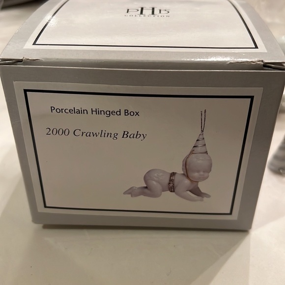 2000 Crawling Baby Porcelain Hinged Box by Midwest of Cannon Falls PHB 2000 - Picture 5 of 6